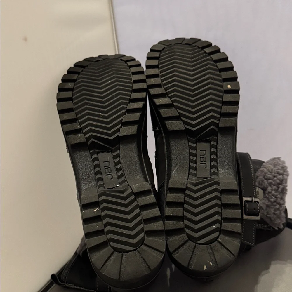 JBU women’s Black and‎ Gray Rain & Snow Boots size 9